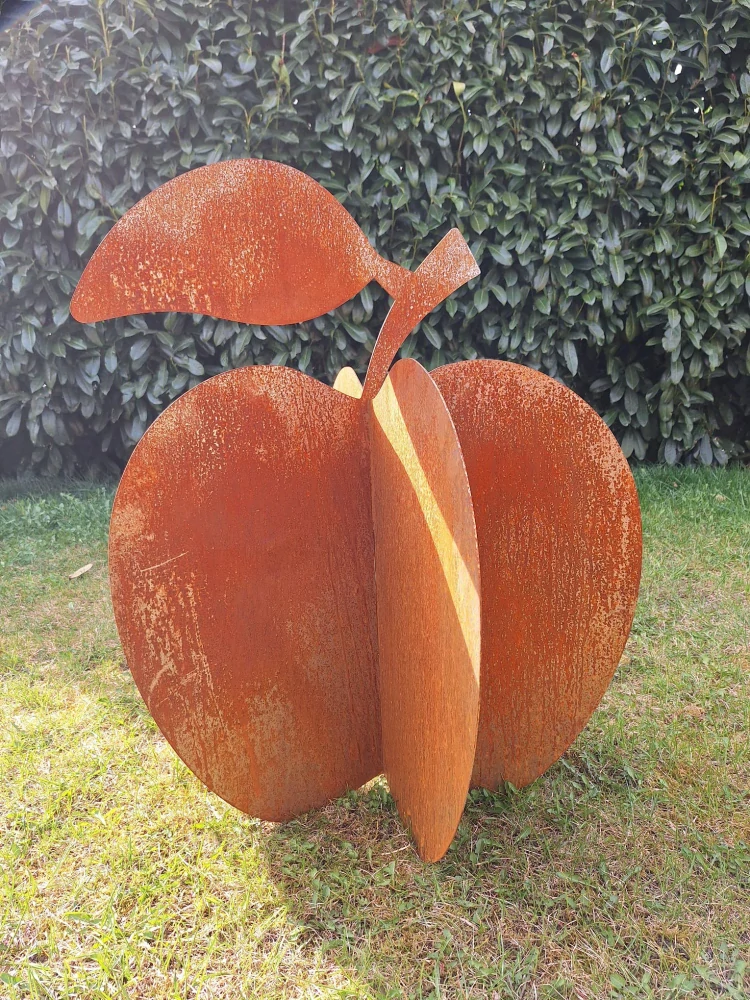 Kovová zahradní dekorace Jablko 3D velké 83 cm corten