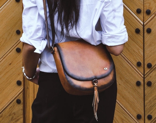 Dámská kožená kabelka Daag Alive 34 koňak TOTÁLNÍ VÝPRODEJ