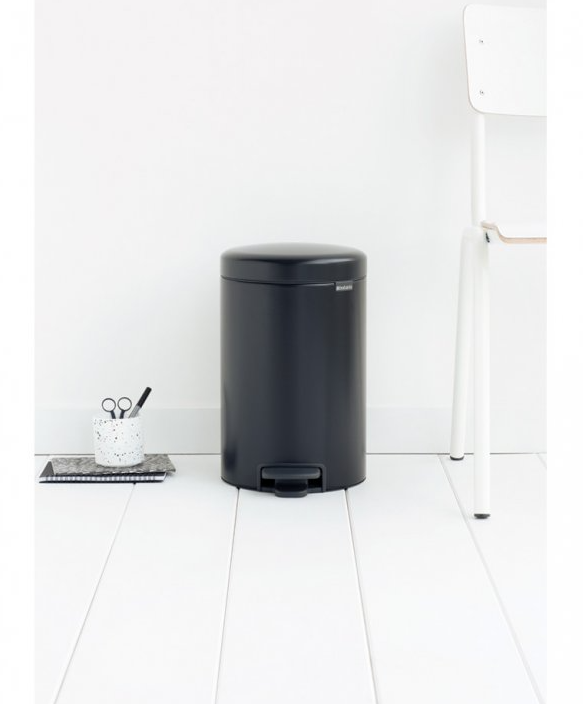 Brabantia Pedálový odpadkový koš newIcon - 12 L, matná černá