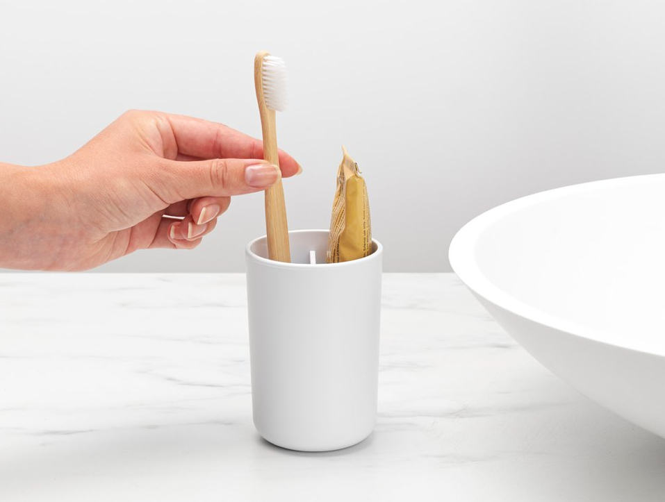 Brabantia Držák na zubní kartáček, bílá