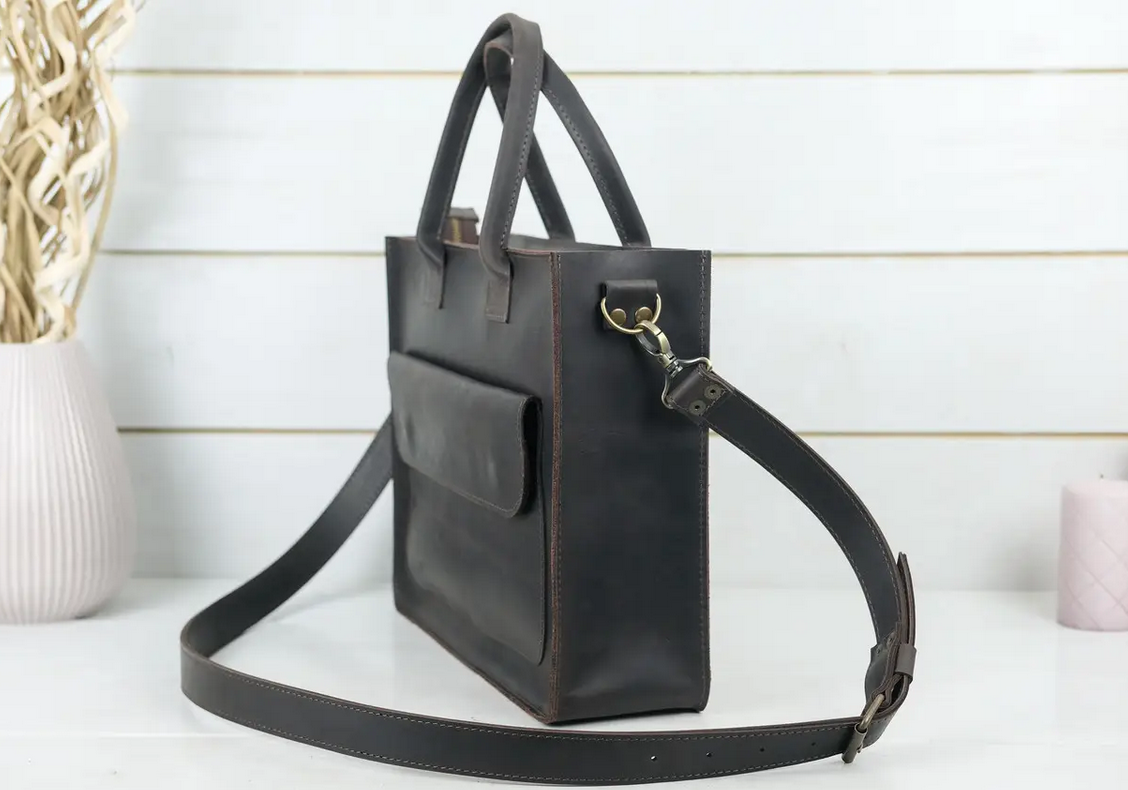 Kožená dámská kabelka přes rameno Berty Sandra tmavě hnědá TOTÁLNÍ VÝPRODEJ