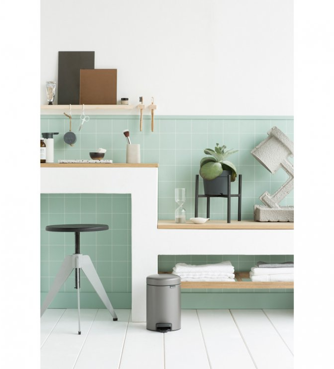 Brabantia Pedálový odpadkový koš newIcon - 3 L, platinová