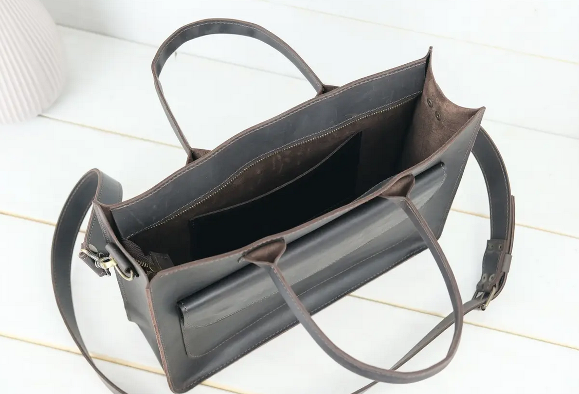 Kožená dámská kabelka přes rameno Berty Sandra tmavě hnědá TOTÁLNÍ VÝPRODEJ